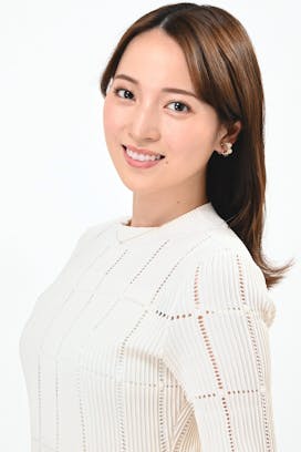 新名真愛